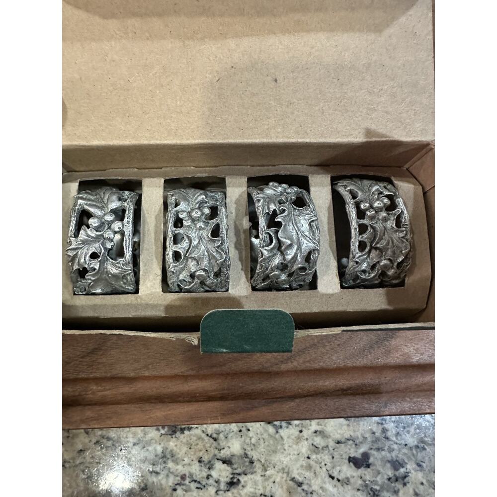 Longaberger 2001 American Holly Pewter Napkin Rings Set Of 4 Holiday Table Rings